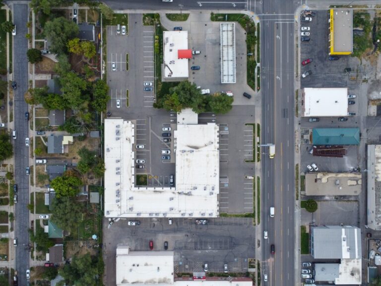 2100-Plaza-3