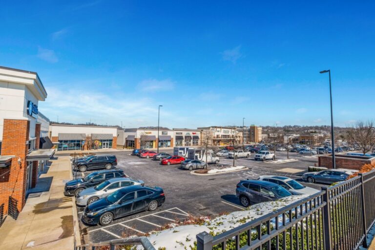 Bellevue-Mall-OR-74
