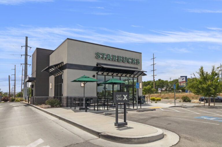 Starbucks_10_crop