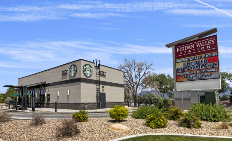 Starbucks_9_cropped[1]